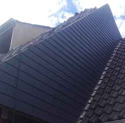 zwarte gevel