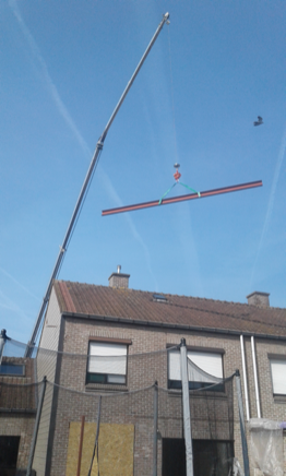 Heiskraan met metalen petrel